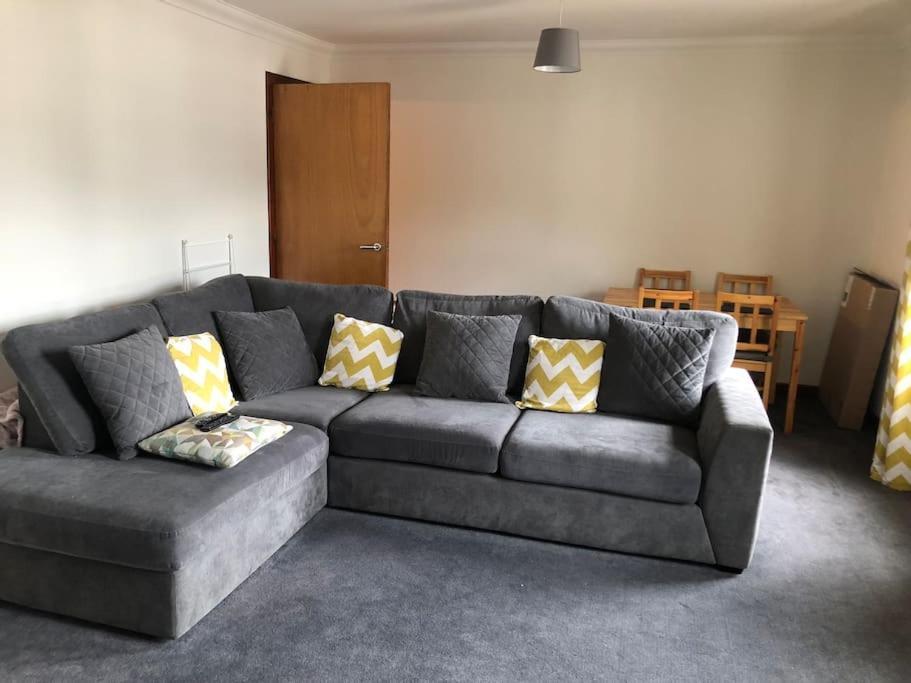 Nevis Apartment Located In Fort William Centre Ngoại thất bức ảnh